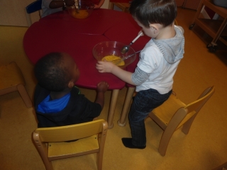 CHANDELEUR A LA CRECHE